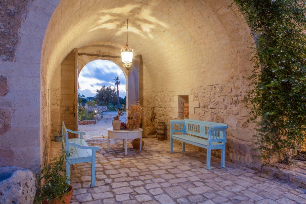 Terre Di Cavalusi Relais Guest House Donnafugata Exterior photo