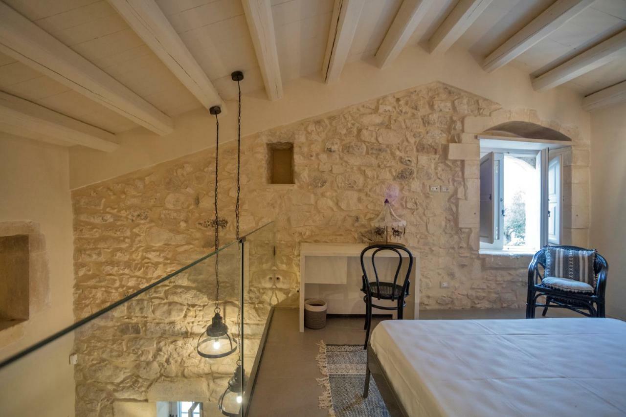 Terre Di Cavalusi Relais Guest House Donnafugata Exterior photo